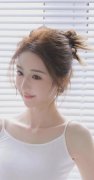 <strong>数学课代表爬下让我C做文笔者跟多位省级</strong>